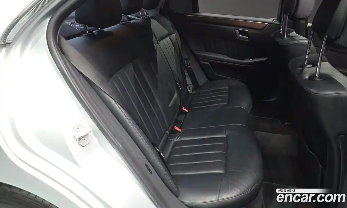 Mercedes-Benz E-Class 2013 3.5 Автомат в Москве № 466540, фото 11