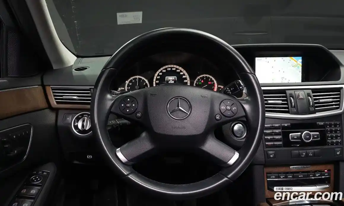 Mercedes-Benz E-Class 2013 3.5 Автомат в Москве № 466540, фото 13