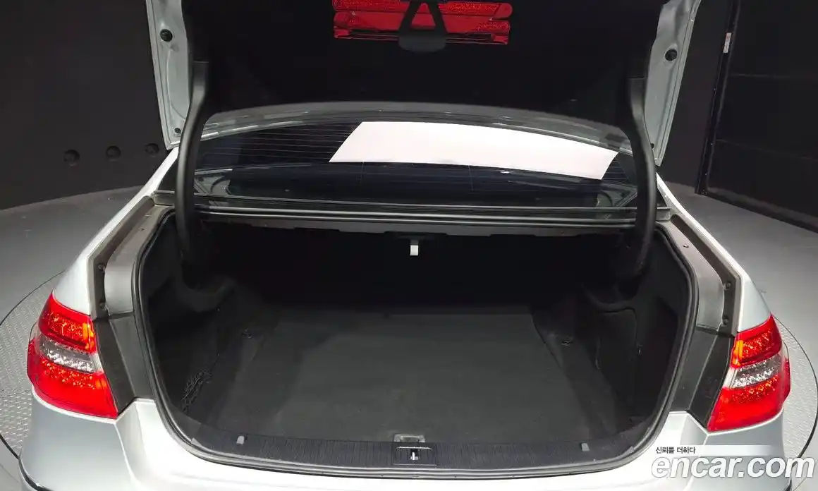 Mercedes-Benz E-Class 2013 3.5 Автомат в Москве № 466540, фото 20