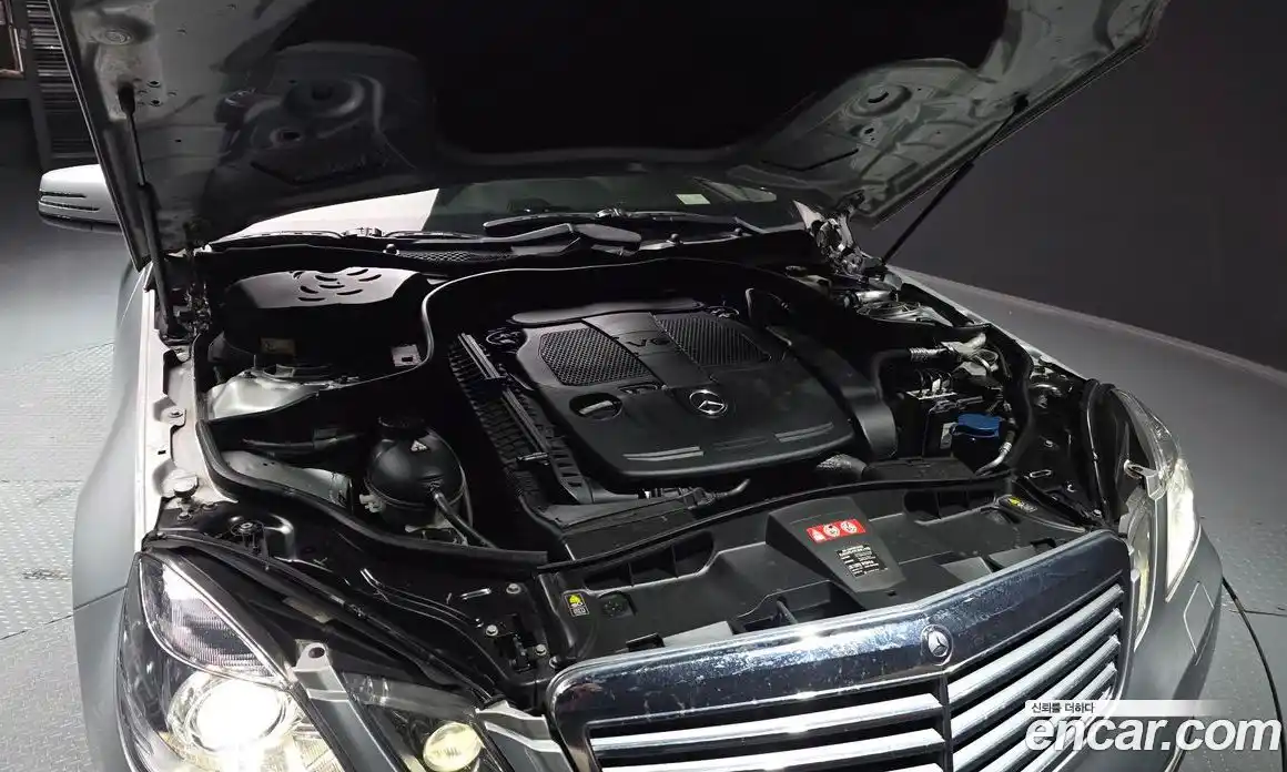 Mercedes-Benz E-Class 2013 3.5 Автомат в Москве № 466540, фото 6