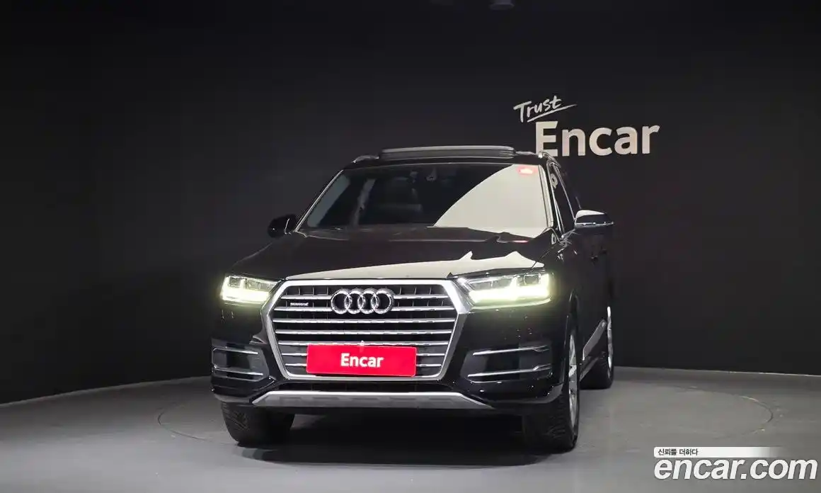 Audi Q7 2019 2.0 Автомат в Москве № 468763, фото 3