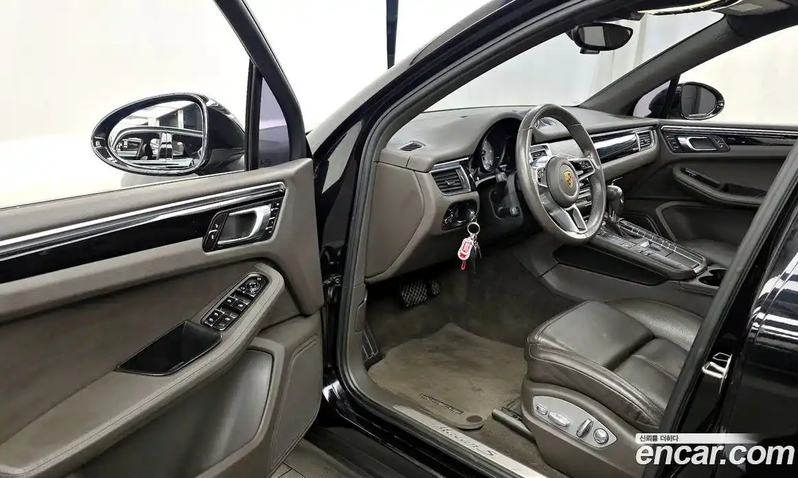 Porsche Macan 2017 3.0 Автомат в Москве № 470590, фото 10