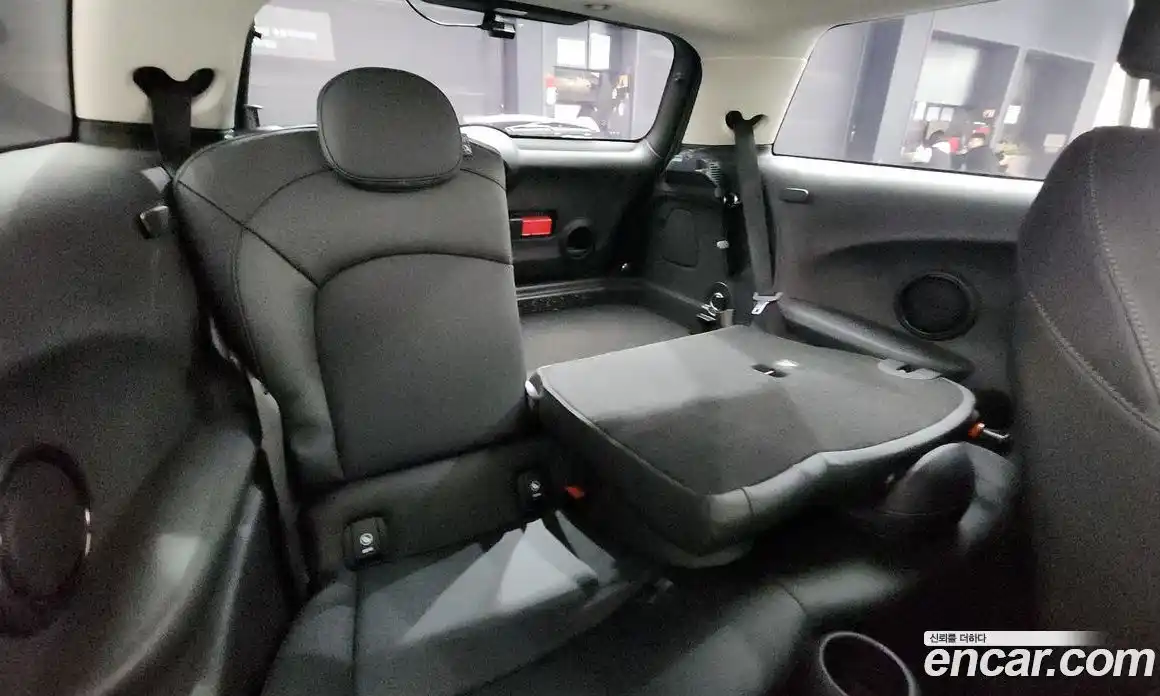 Mini Cooper 2019 1.5 Автомат в Москве № 471993, фото 12