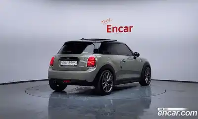 Mini Cooper 2019 1.5 Автомат в Москве № 471993, миниатюра 2