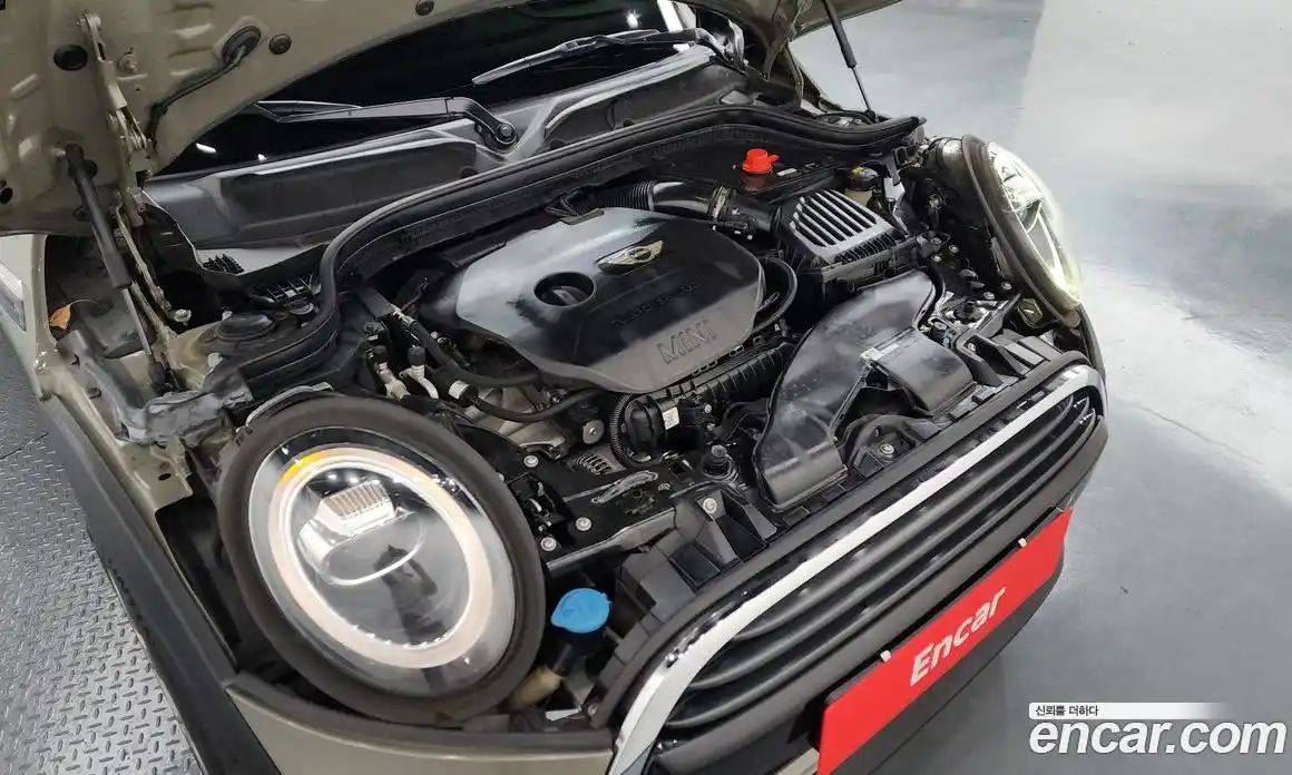 Mini Cooper 2019 1.5 Автомат в Москве № 471993, фото 6