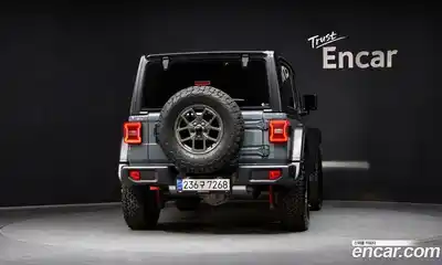 Jeep Wrangler 2024 2.0 Автомат в Москве № 472593, миниатюра 4