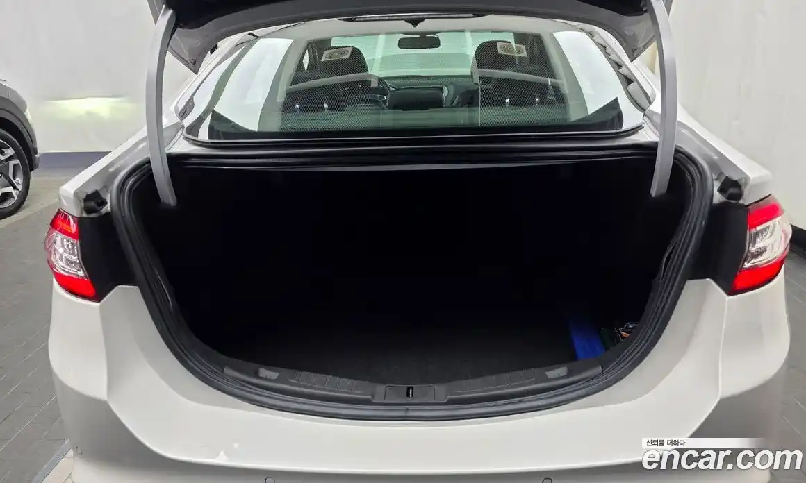 Ford Fusion 2013 2.0 Автомат в Москве № 473463, фото 20