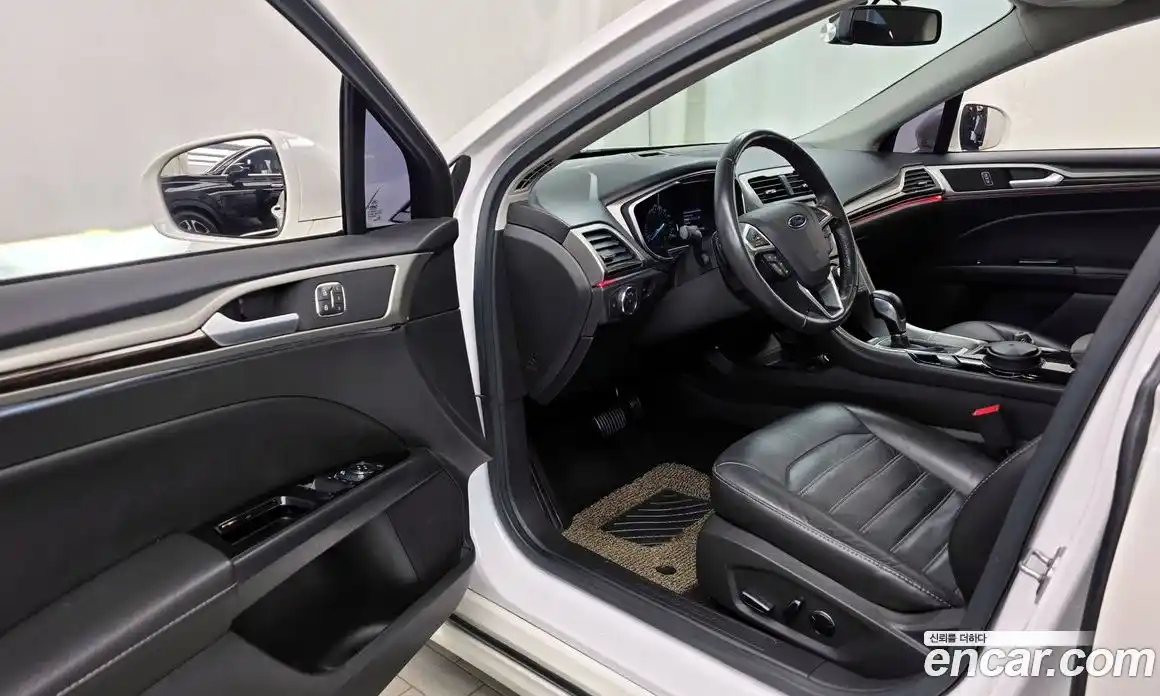 Ford Fusion 2013 2.0 Автомат в Москве № 473463, фото 10