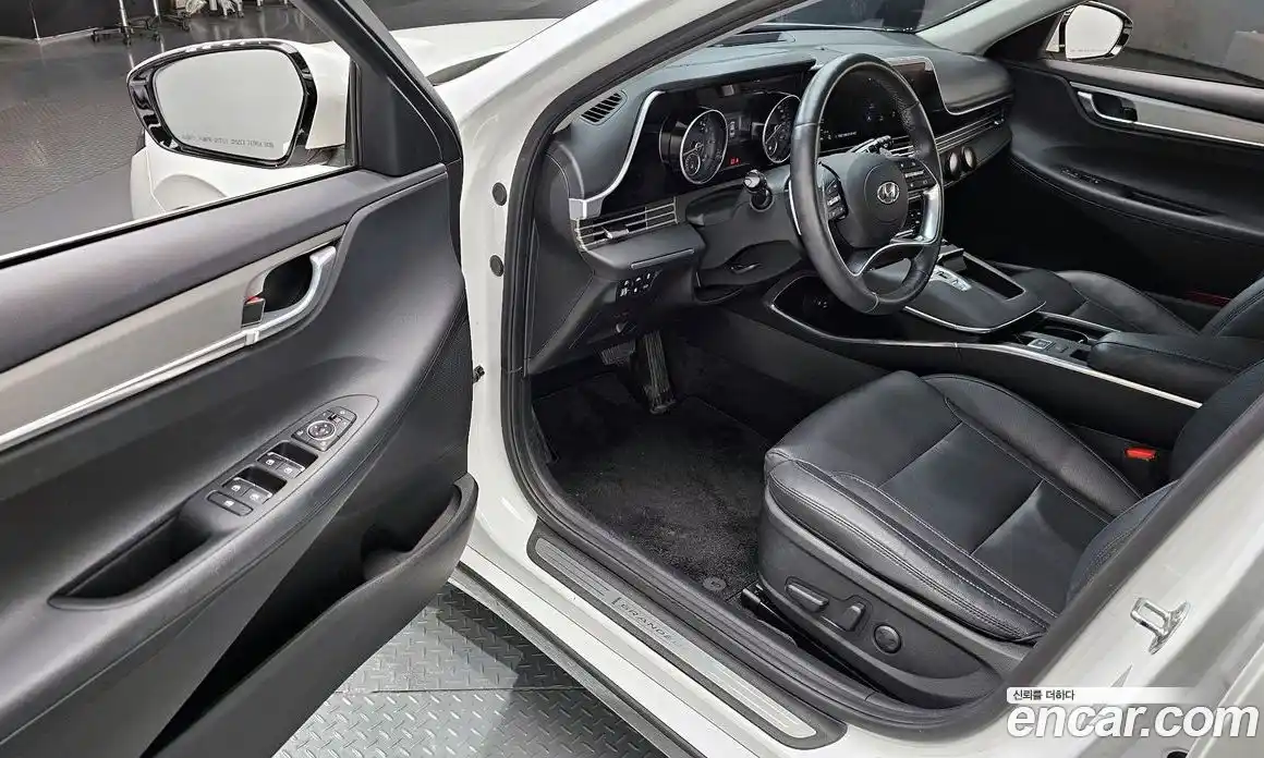 Hyundai Grandeur 2022 3.0 Автомат в Москве № 48762, фото 11