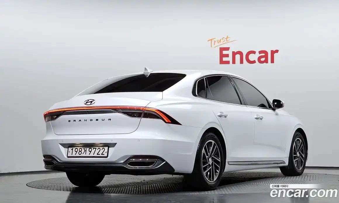 Hyundai Grandeur 2022 3.0 Автомат в Москве № 48762, фото 3