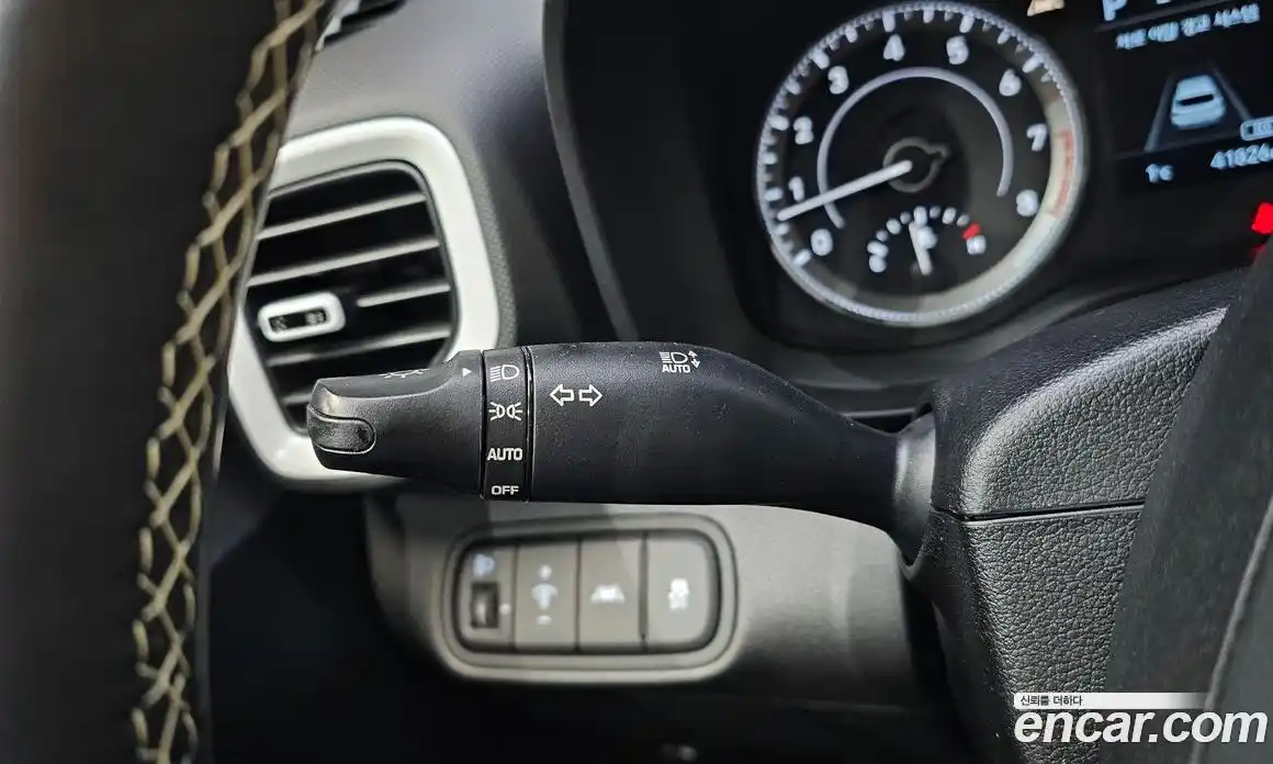 Hyundai Venue 2020 1.6 Автомат в Москве № 49617, фото 17