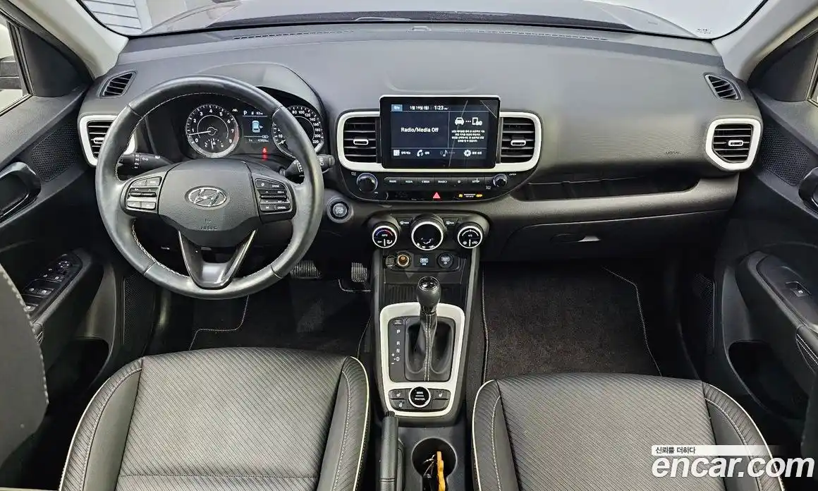 Hyundai Venue 2020 1.6 Автомат в Москве № 49617, фото 9