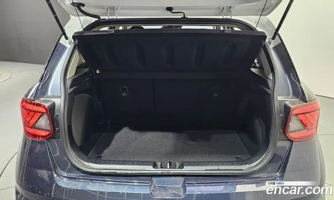 Hyundai Venue 2020 1.6 Автомат в Москве № 49617, фото 10