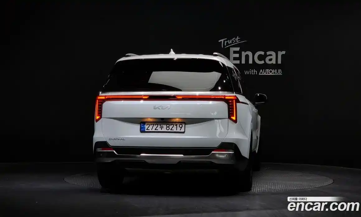 Kia Canival 2024 2.2 Автомат в Москве № 52948, фото 10