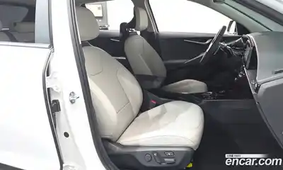 Kia Niro 2025 1.6 Автомат в Москве № 53959, миниатюра 8