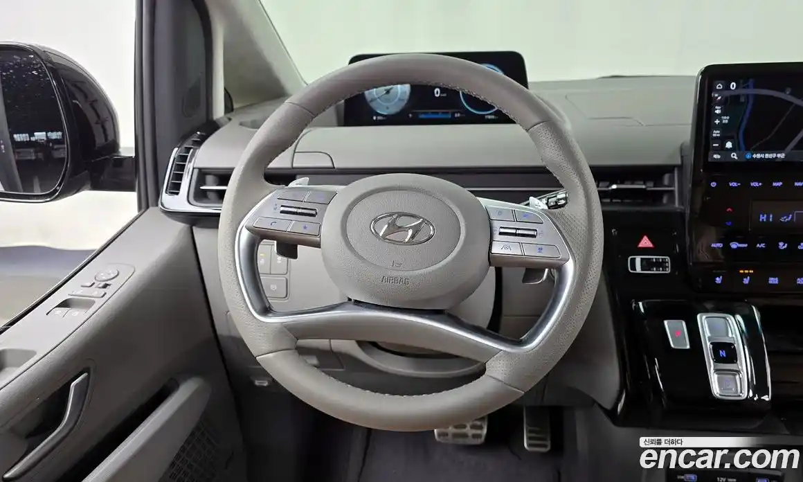 Hyundai Staria 2022 2.2 Автомат в Москве № 5849, фото 14