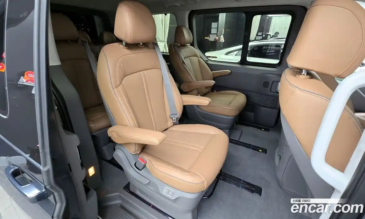 Hyundai Staria 2022 2.2 Автомат в Москве № 5849, фото 9