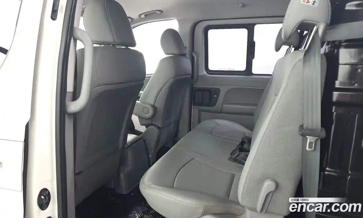 Hyundai Starex 2019 2.5 Автомат в Москве № 6898, фото 12