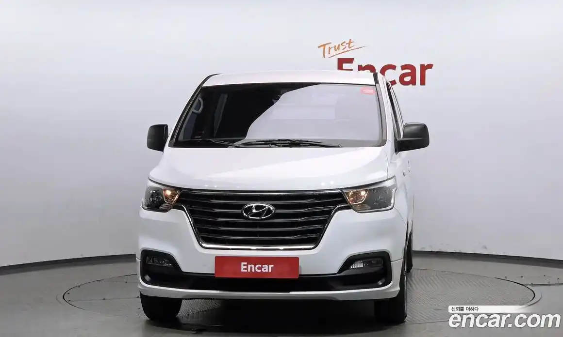 Hyundai Starex 2019 2.5 Автомат в Москве № 6898, фото 15