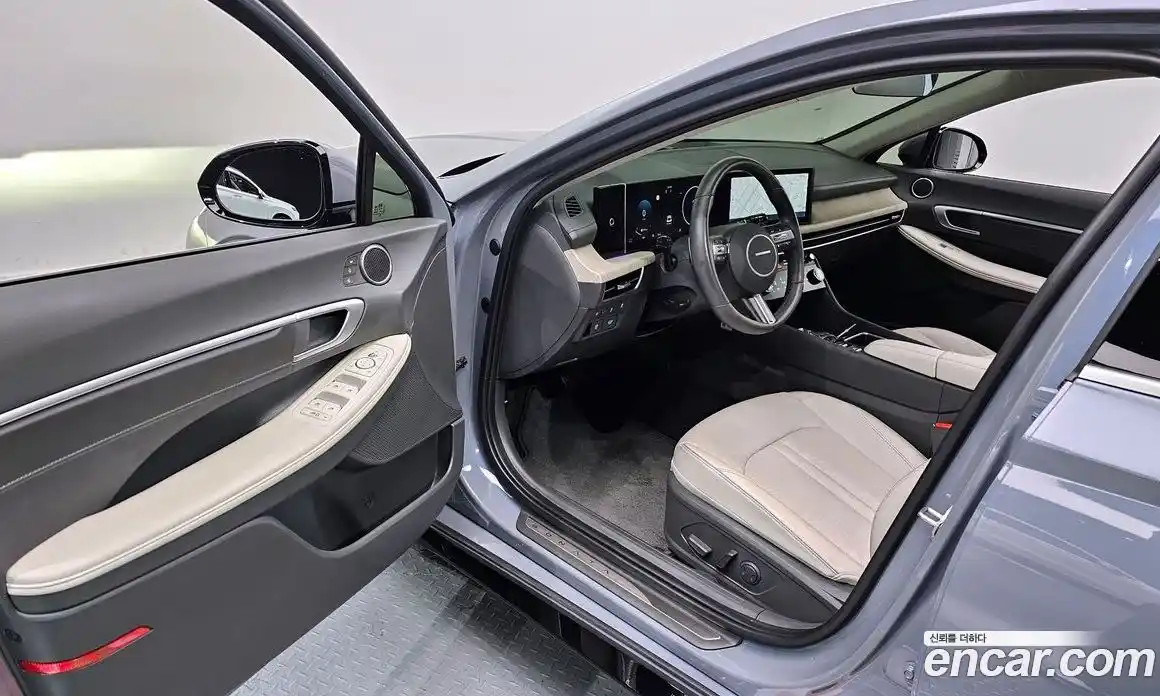 Hyundai Sonata 2024 1.6 Автомат в Москве № 9297, фото 17