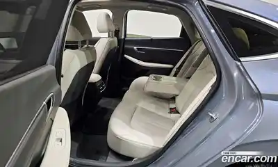 Hyundai Sonata 2024 1.6 Автомат в Москве № 9297, миниатюра 10