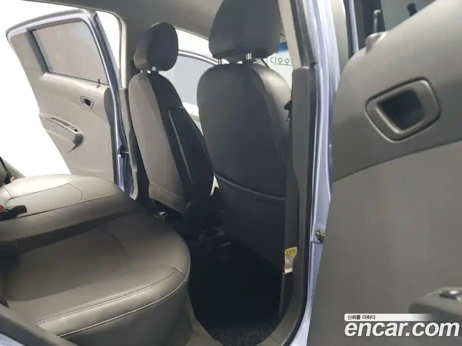 Chevrolet Spark 2014 1.0 Автомат в Москве № 104857, фото 13