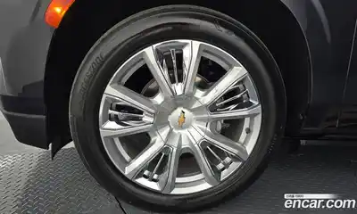 Chevrolet Tahoe 2023 6.2 Автомат в Москве № 105706, миниатюра 7