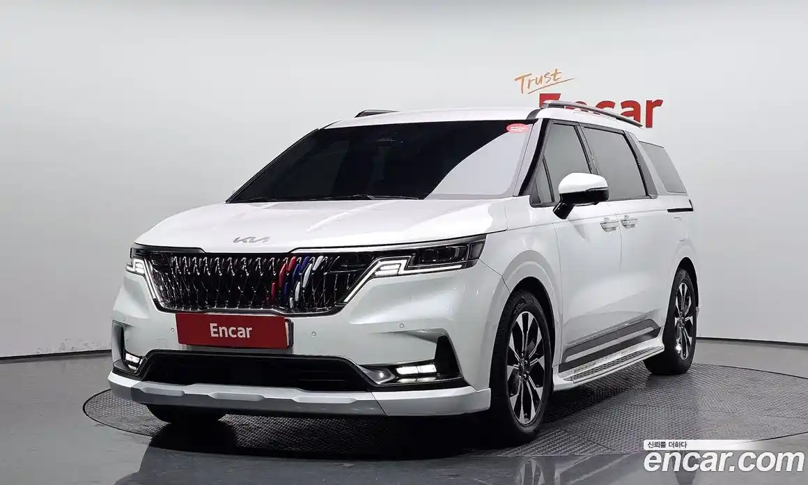 Kia Canival 2023 3.5 Автомат в Москве № 10699, фото 20