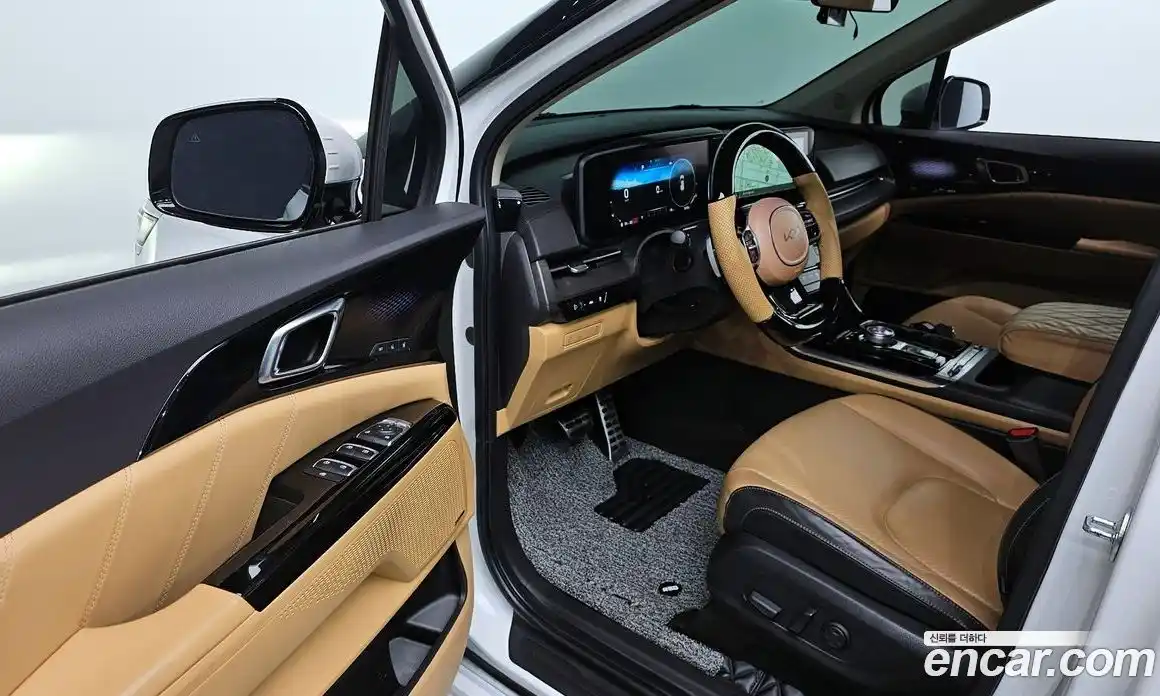 Kia Canival 2023 3.5 Автомат в Москве № 10699, фото 3