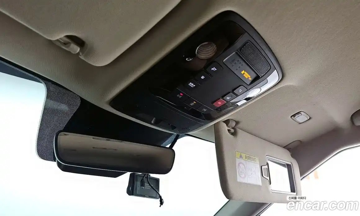 Kia Canival 2023 3.5 Автомат в Москве № 10699, фото 6