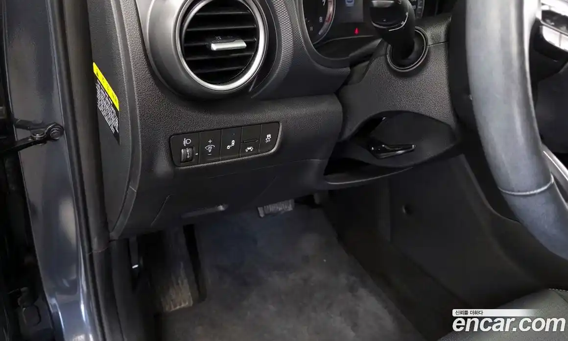 Hyundai Kona 2020 1.6 Автомат в Москве № 110315, фото 17