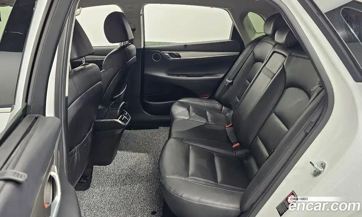 Hyundai Grandeur 2023 2.4 Автомат в Москве № 111302, фото 19