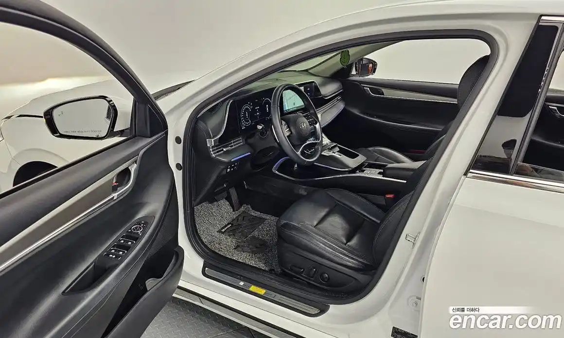 Hyundai Grandeur 2023 2.4 Автомат в Москве № 111302, фото 7