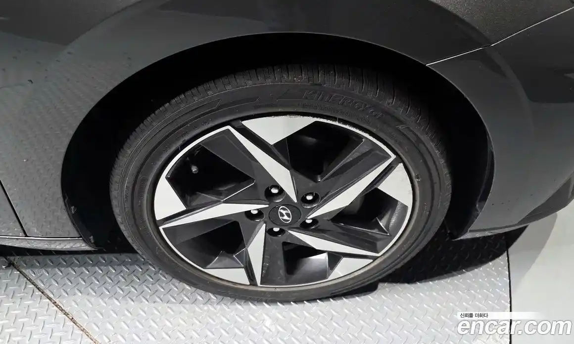 Hyundai Avante 2021 1.6 Автомат в Москве № 111882, фото 15