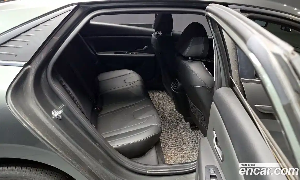 Hyundai Avante 2021 1.6 Автомат в Москве № 111882, фото 4