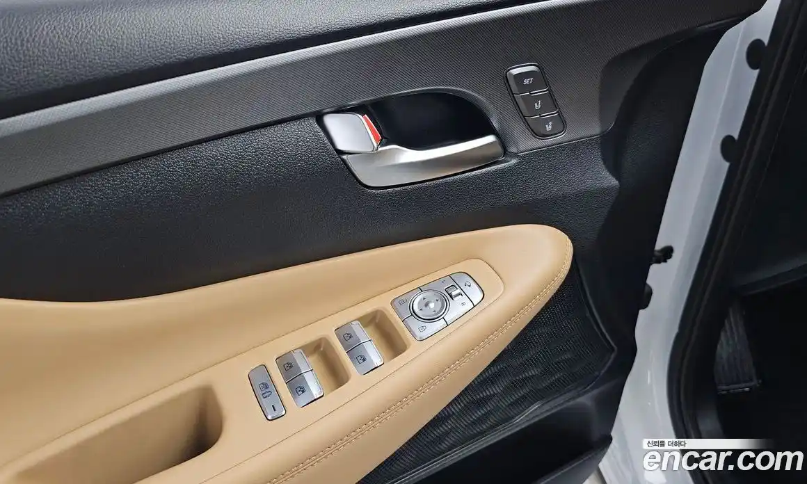 Hyundai Santa Fe 2022 1.6 Автомат в Москве № 112659, фото 12