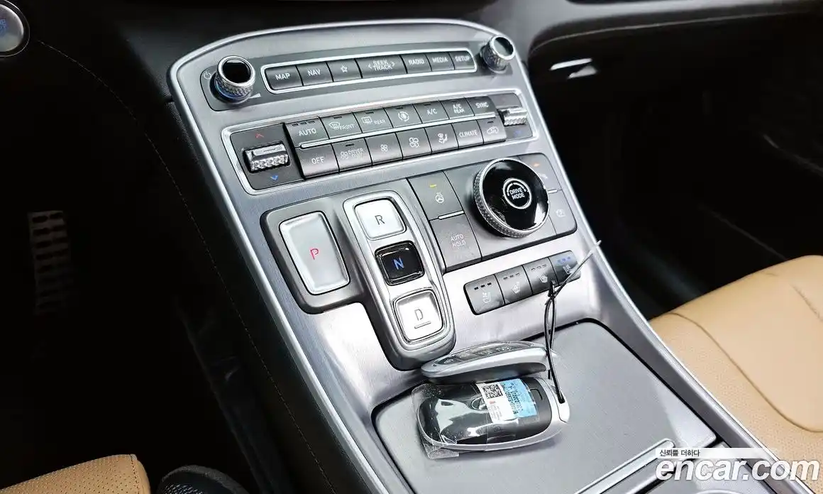 Hyundai Santa Fe 2022 1.6 Автомат в Москве № 112659, фото 9