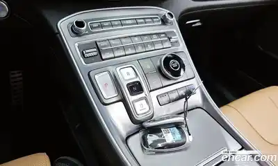 Hyundai Santa Fe 2022 1.6 Автомат в Москве № 112659, миниатюра 9