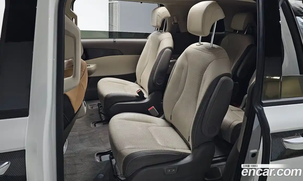 Kia Canival 2025 1.6 Автомат в Москве № 115504, фото 10