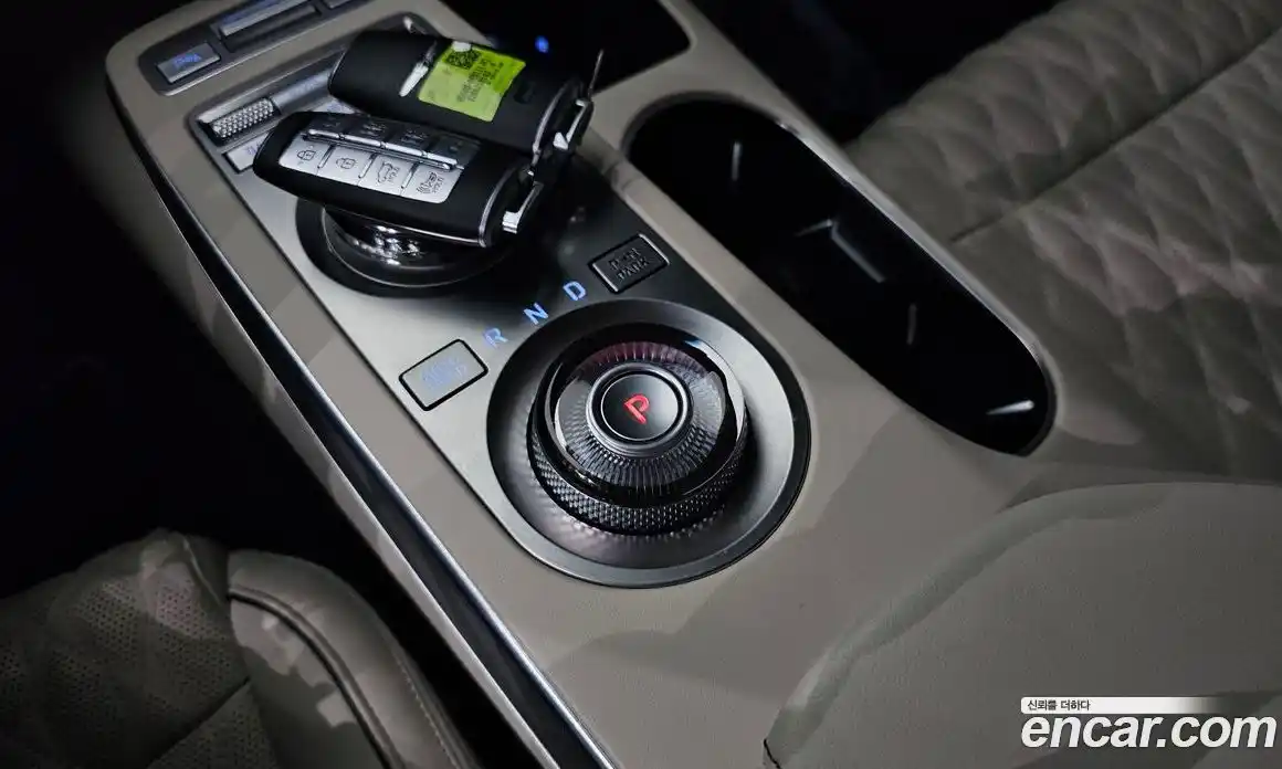 Genesis GV70 2023 2.5 Автомат в Москве № 117149, фото 20