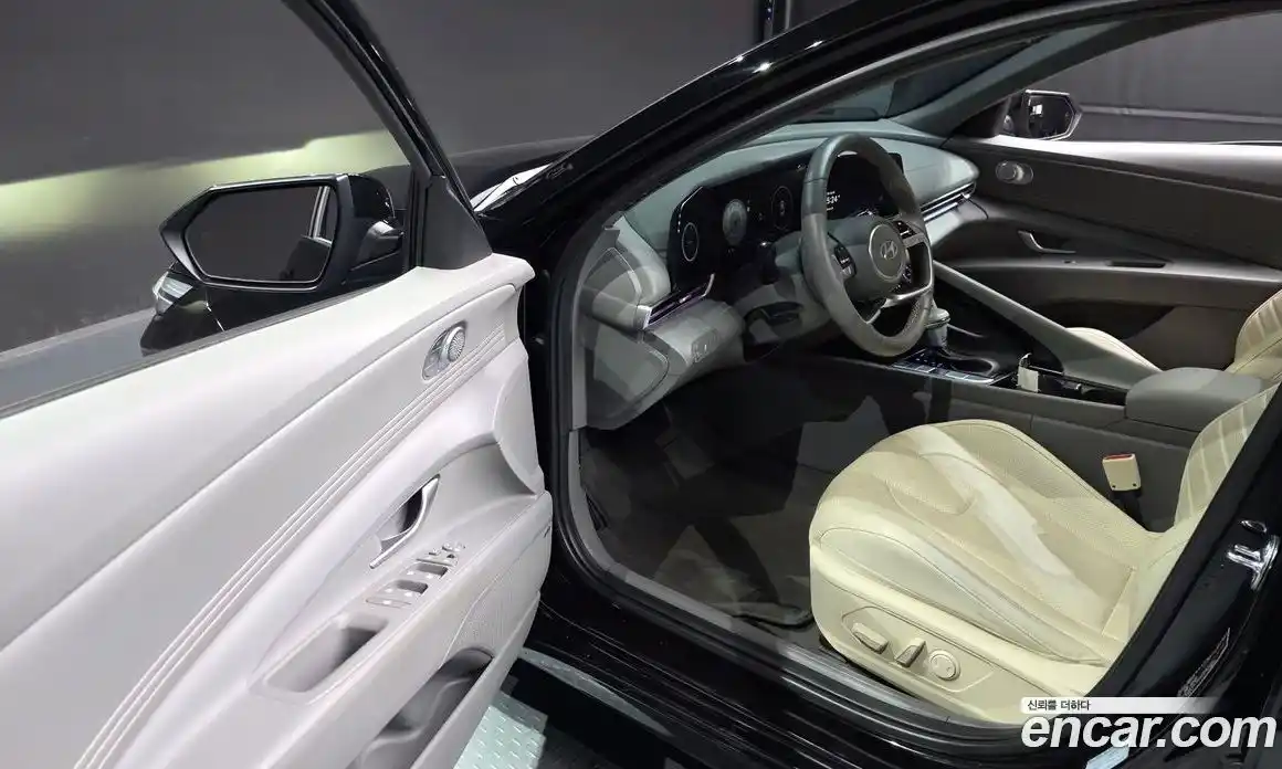 Hyundai Avante 2024 1.6 Автомат в Москве № 120001, фото 8