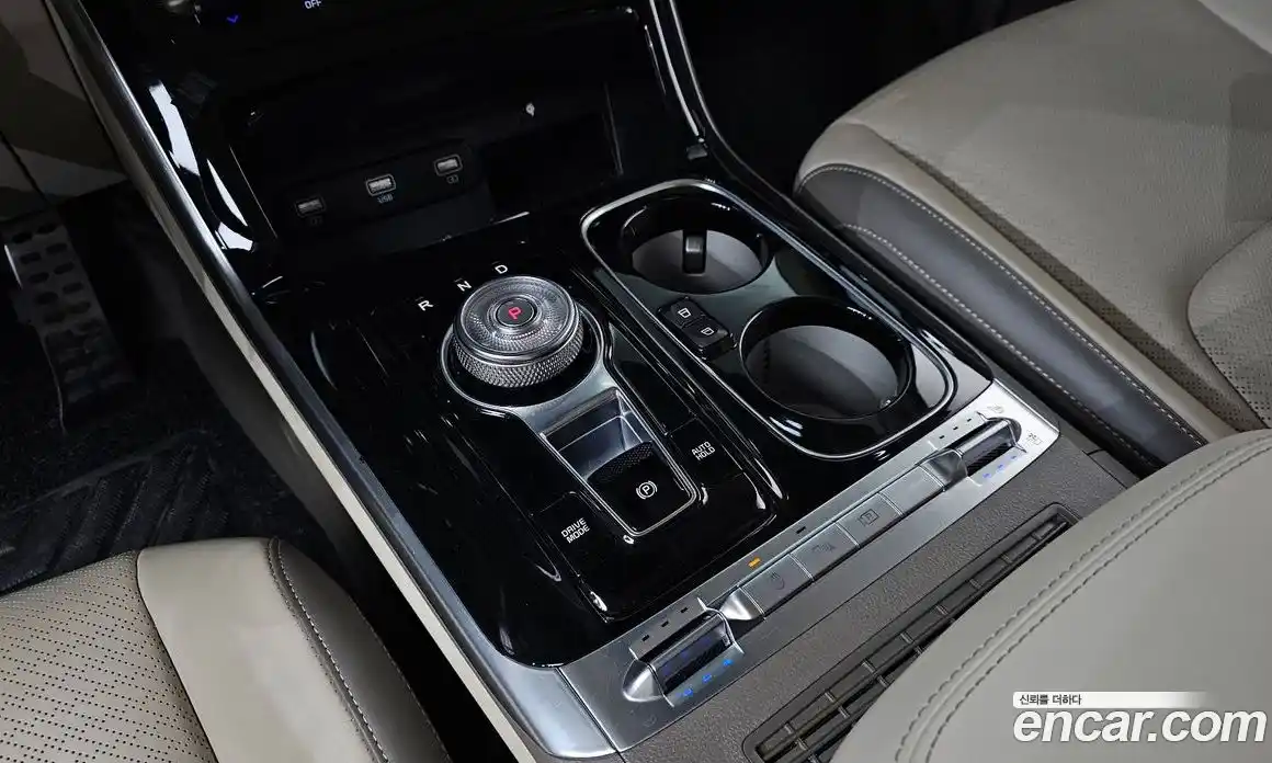 Kia Canival 2021 3.5 Автомат в Москве № 120408, фото 12