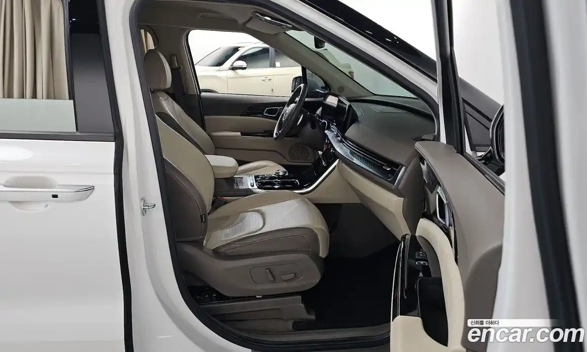 Kia Canival 2021 3.5 Автомат в Москве № 120408, фото 18