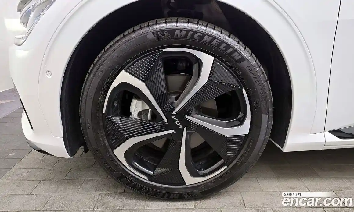 Kia EV6 2022 0.1 Автомат в Москве № 121576, фото 12