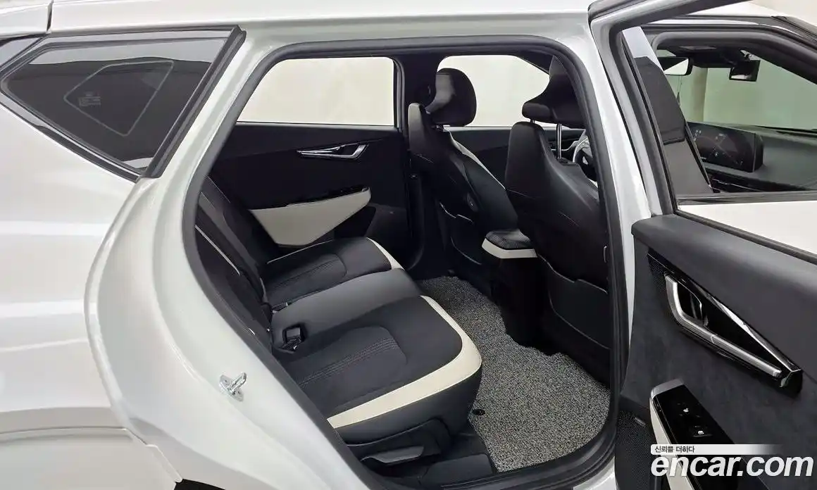 Kia EV6 2022 0.1 Автомат в Москве № 121576, фото 17