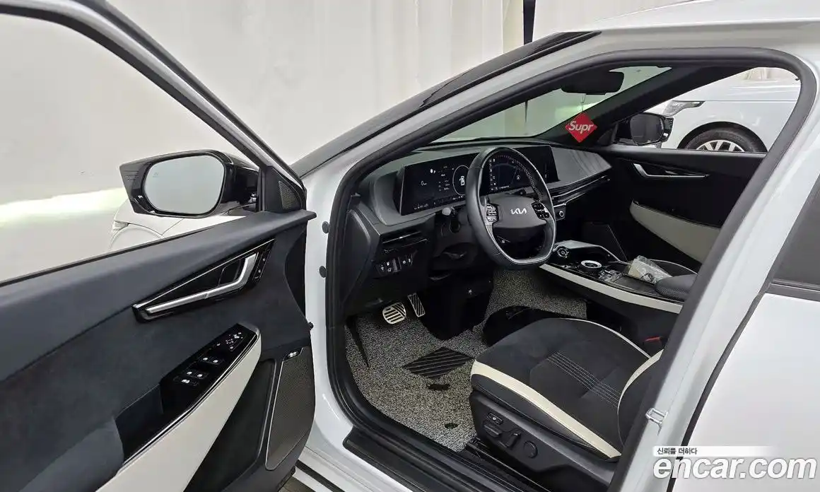 Kia EV6 2022 0.1 Автомат в Москве № 121576, фото 4