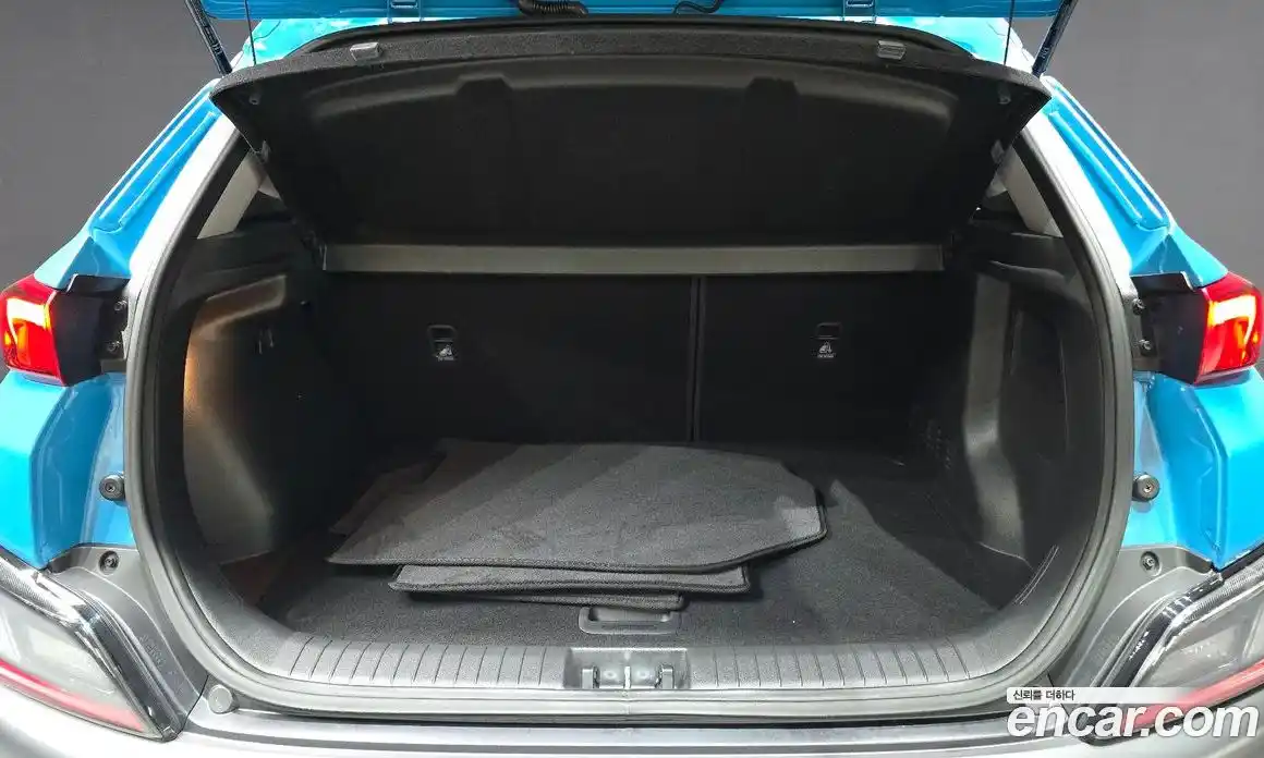 Hyundai Kona 2021 1.6 Автомат в Москве № 122654, фото 15