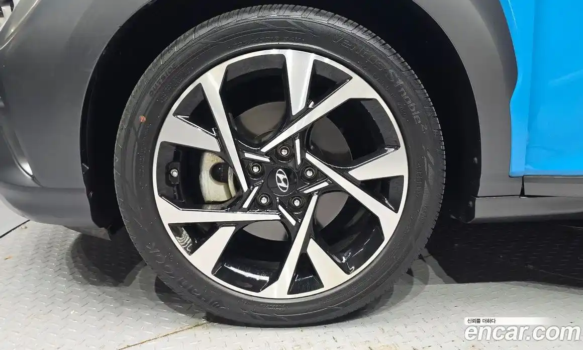 Hyundai Kona 2021 1.6 Автомат в Москве № 122654, фото 17