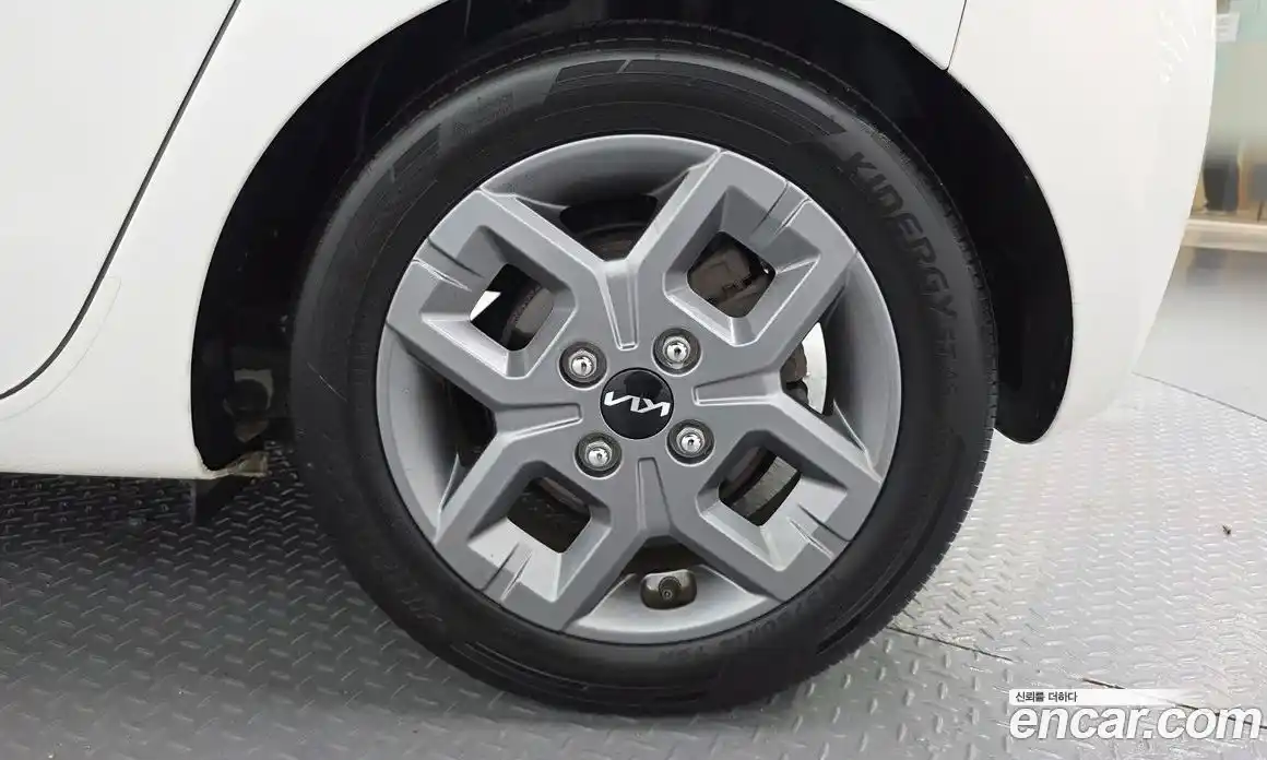 Kia Ray 2023 1.0 Автомат в Москве № 122672, фото 11