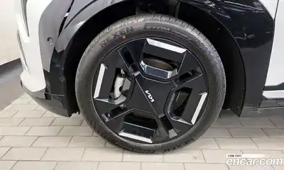 Kia EV3 2025 0.2 Автомат в Москве № 128612, миниатюра 8